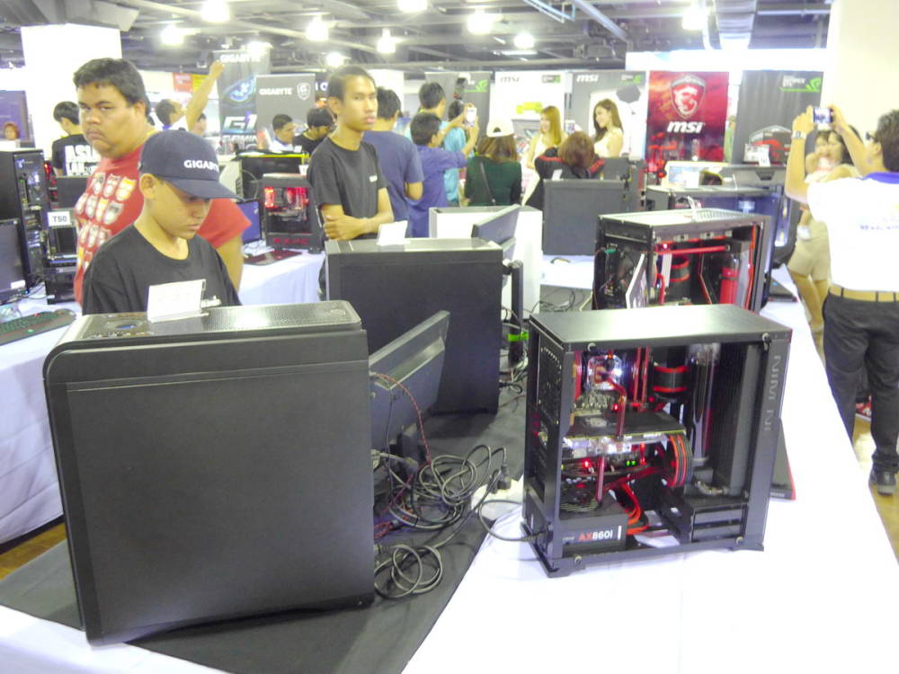 ASIA LAN PARTY 2015 Goes Big With More Than 100 Modded PC on Display - returnal