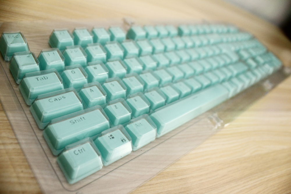 Gigaware 104 PBT Glass-Coated Keycaps