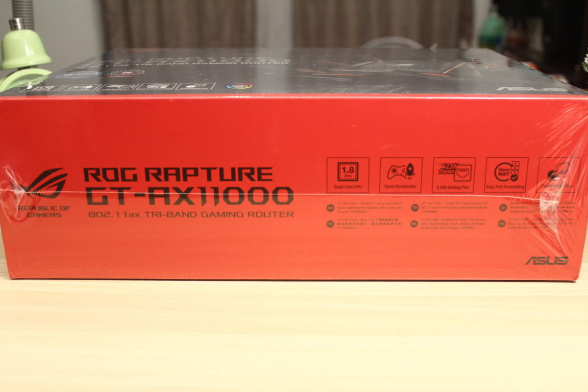 ASUS ROG Rapture GT-AX11000 box logo features highlights