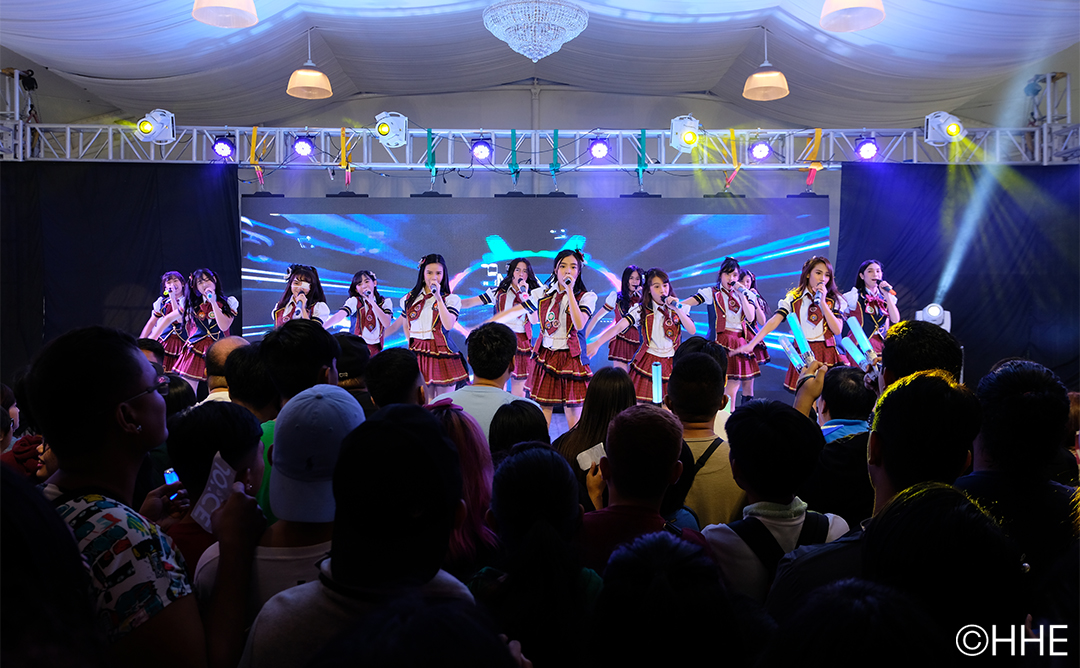 MNL48 Weekly Blog: Hold My Hand -