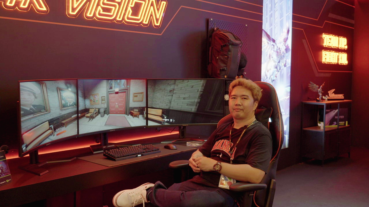 GIGABYTE Aorus Monitor Showcase Features a Triple 4K Screen and Arm Edition Monitors -